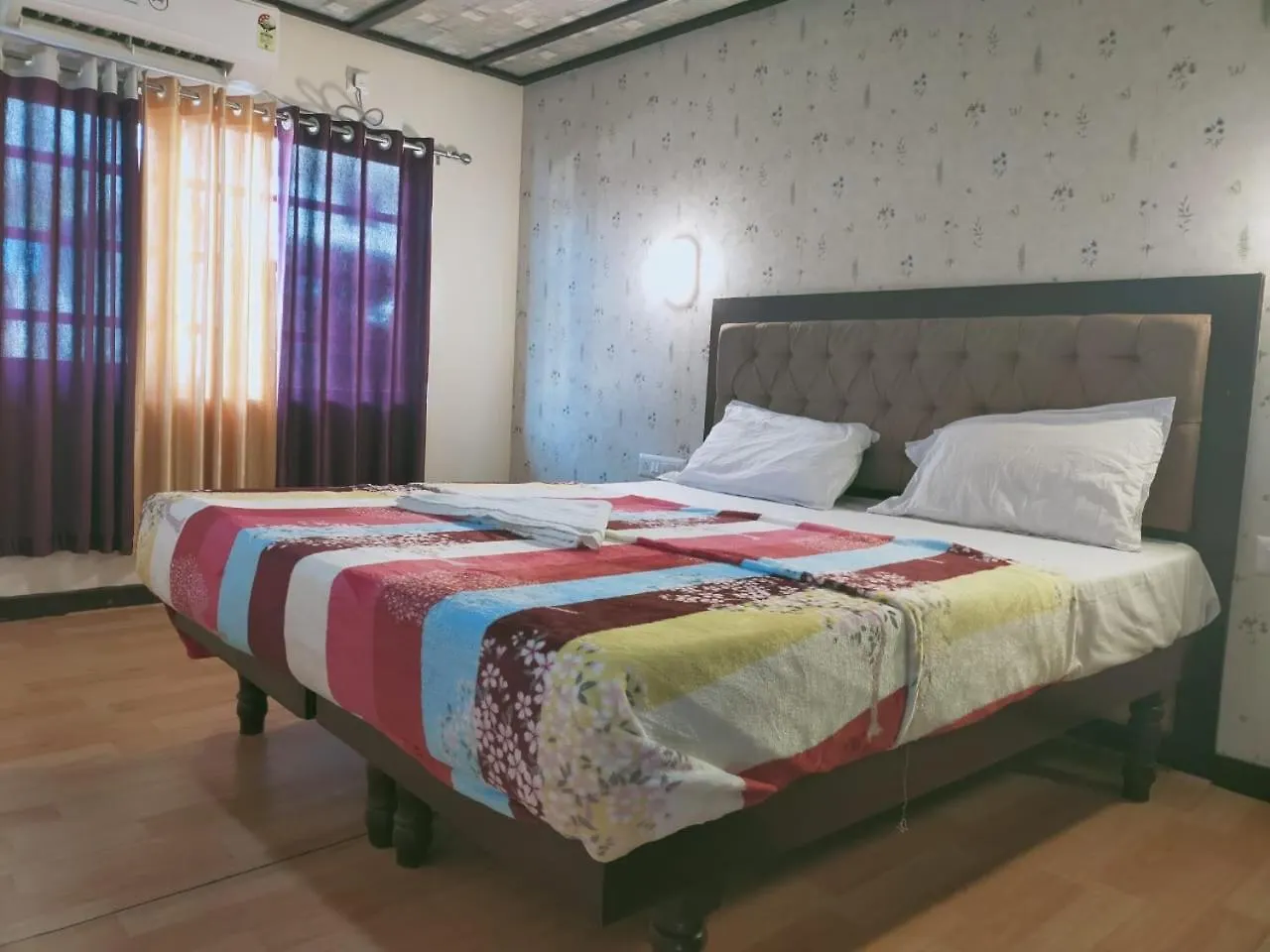 Upper Deck Boathouse Hotel Alappuzha 3*,  India
